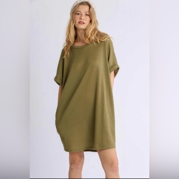 Umgee Women’s Medium Charcoal Gray Waffle Knit Pocket Oversized Tunic Dress - Picture 10 of 10